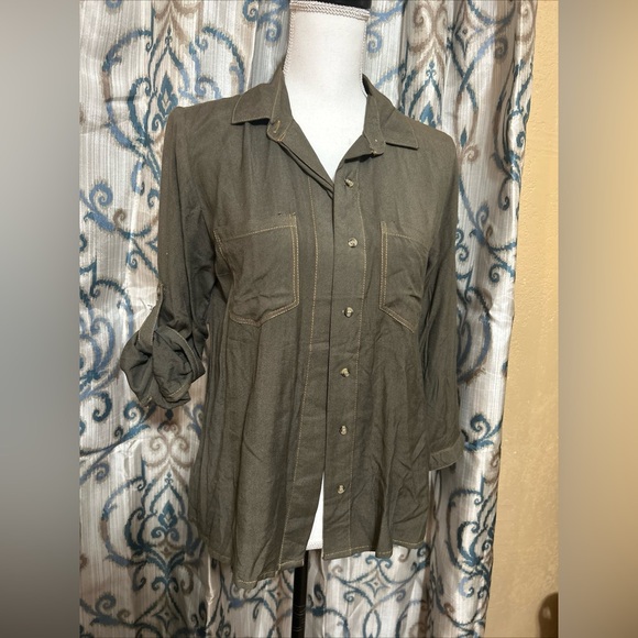 Song Of Style Women's Long Sleeve Button Down Collar Blouse Size M - Picture 1 of 8